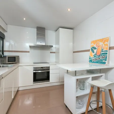 Penthouse Sea View 3bed Cosmo Apartment *